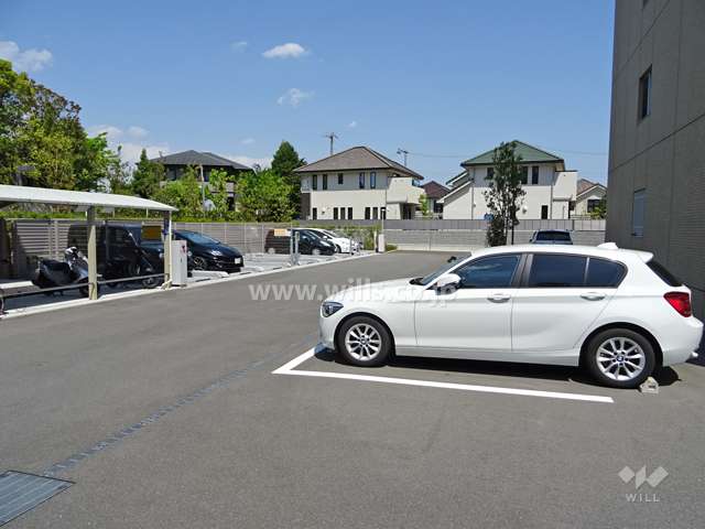 敷地内駐車場（屋外平面式）