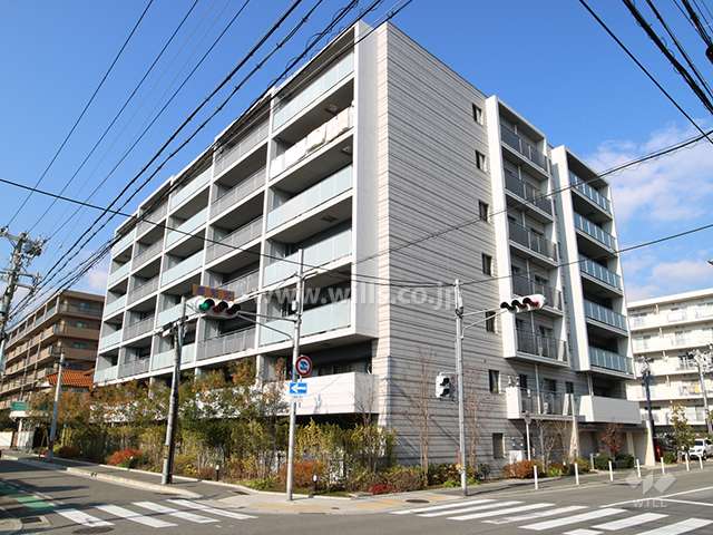 ファインフラッツ西宮の外観（南東側から）