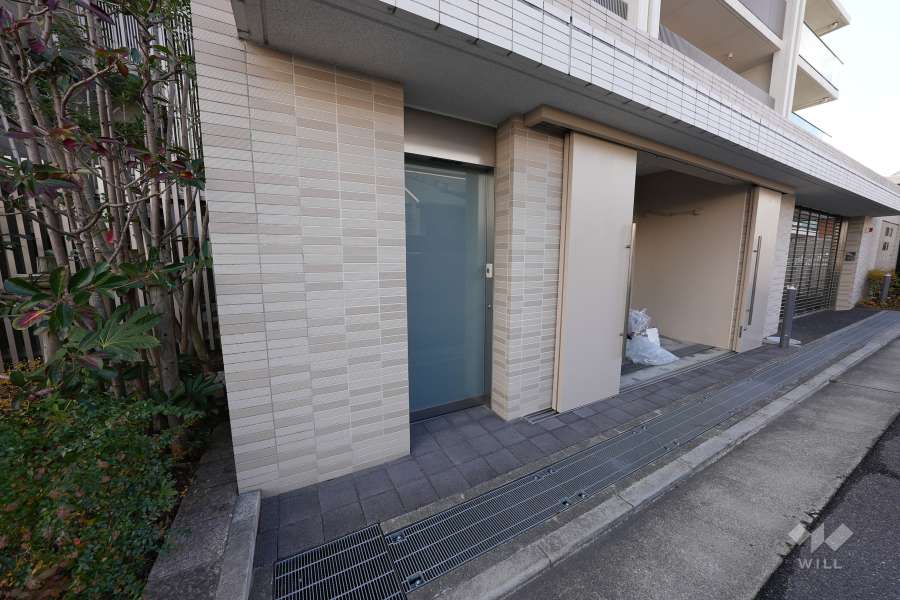 サブエントランス