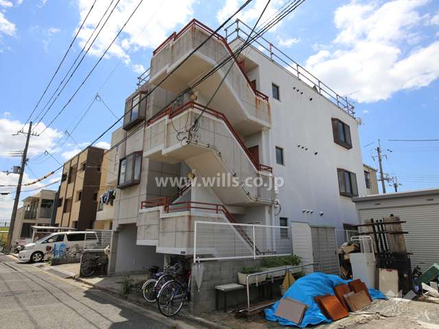 瓦宮住宅の外観（北西側から）