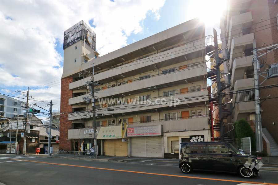 ユニーブル岡町の外観（北西側より）