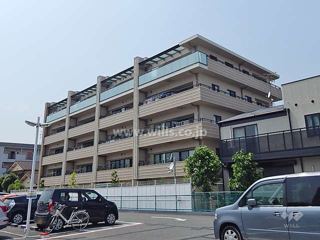 ワコーレアベニュー塚口の外観（南東側から）