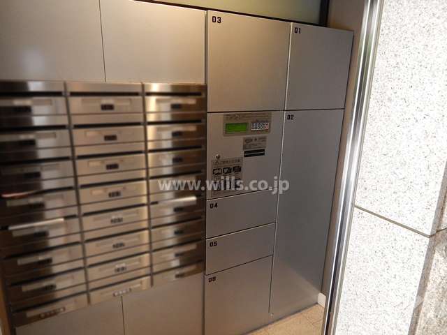 宅配ボックスと共用ポスト