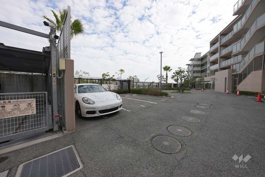 敷地内駐車場（屋外平面式）