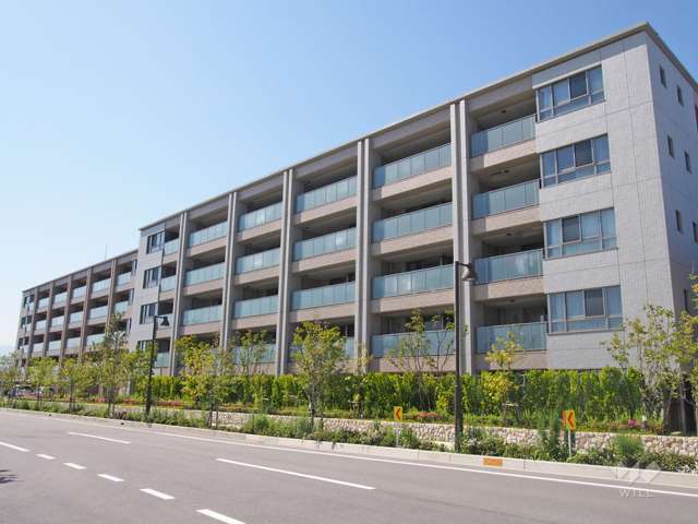 パークナード潮芦屋の外観（南東側から）