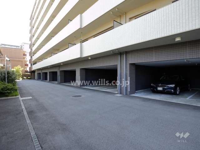 敷地内駐車場（屋内平面式）
