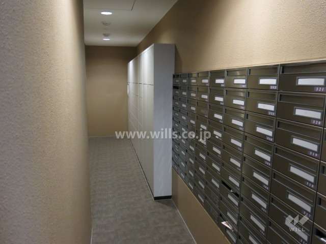 宅配ボックスと共用ポスト