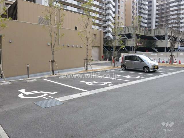 敷地内駐車場（屋外平面式）