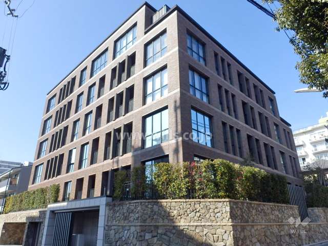 プラネスーペリア グランジェ住吉本町の外観（南東側から）