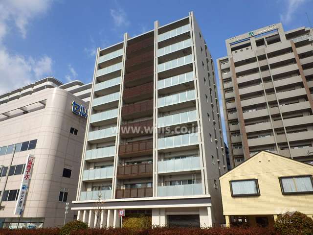 ブランズ甲南山手の外観（南東側から）