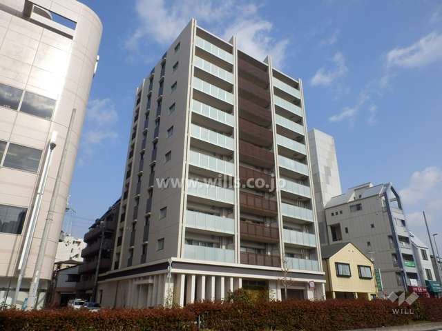 ブランズ甲南山手の外観（南西側から）