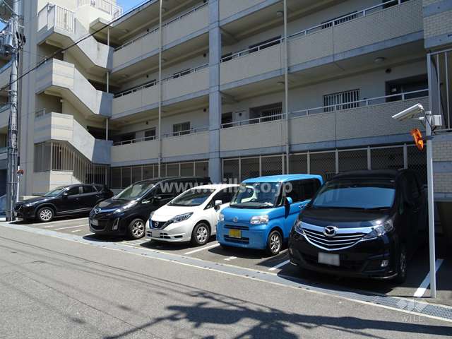 敷地内駐車場（屋外平面式）