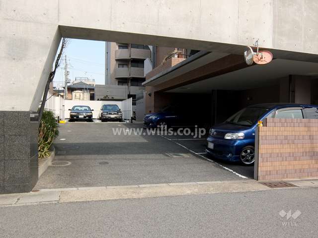敷地内駐車場（屋内平面式・屋外機械式）