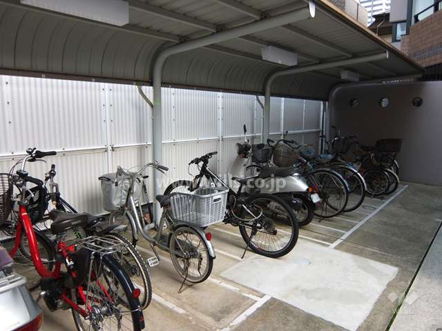 駐輪場、バイク置場