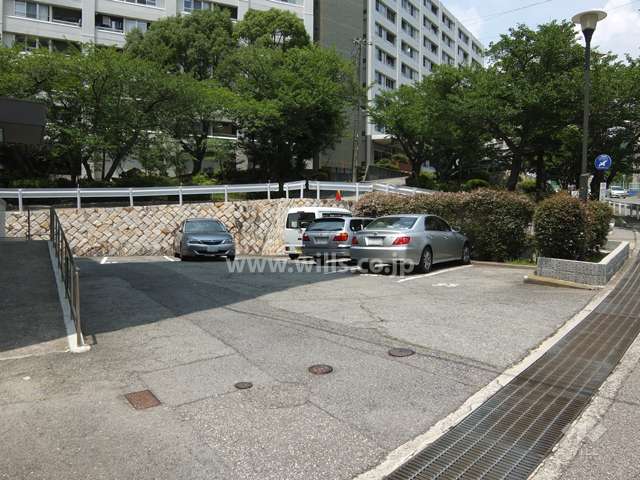敷地内駐車場（屋外平面式）