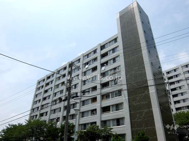 住吉台東住宅2号棟の外観（南東側から）