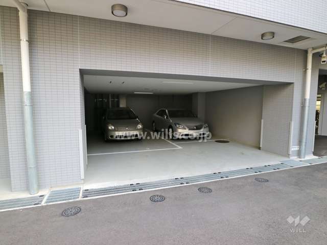 敷地内駐車場（屋外平面式）