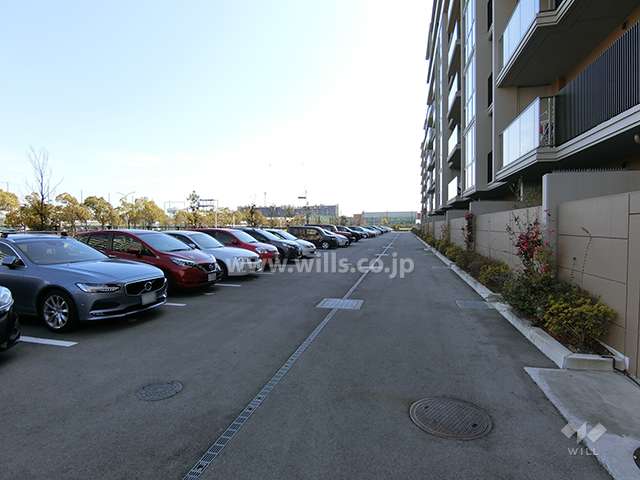 敷地内駐車場（屋外平面式）