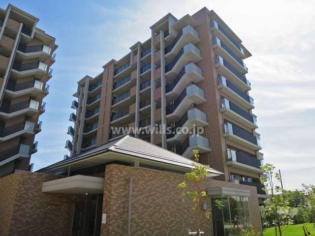 六甲アイランドCITY　W7Residence8番館の外観（北西側から）
