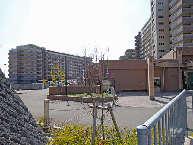 駐車場出入り口