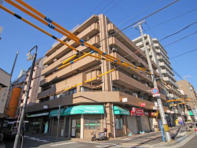 アーバンライフ六甲の外観(南東側から)