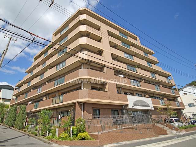 ヴェルビュ六甲山手の外観(南西側から)
