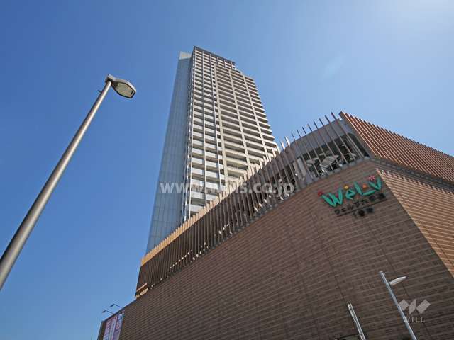 ウェルブ六甲道1番街(北西側から)