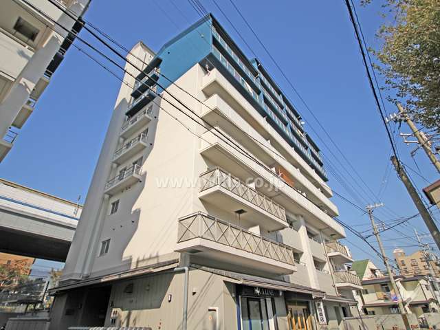 カサベラ新在家ツインズの外観(南西側から)