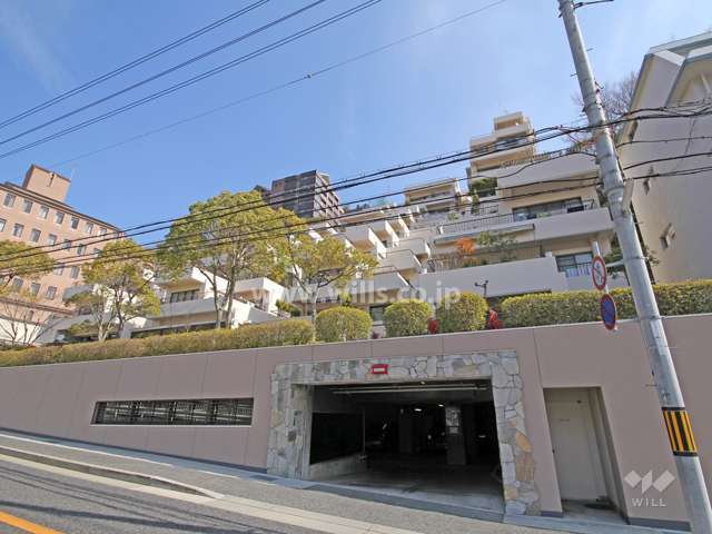 カサベルデ六甲の外観(南西側から）