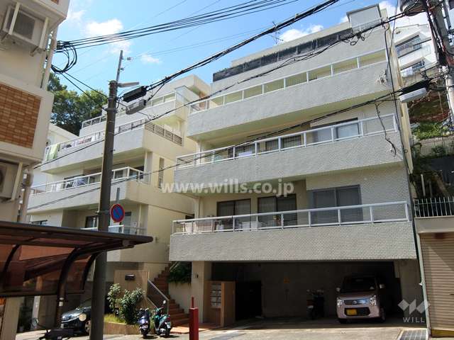 クラウンハイツ篠原台2の外観（東側から）