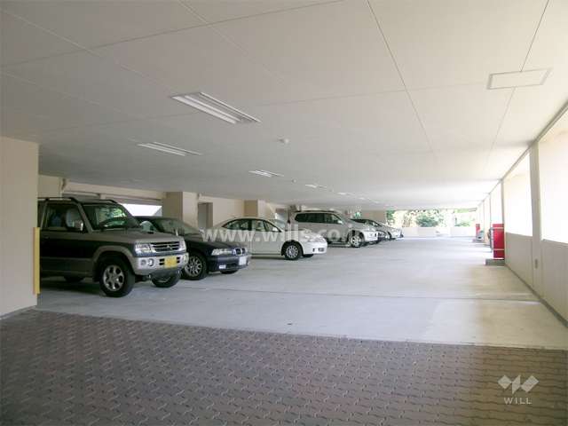 敷地内駐車場（屋内平面式）