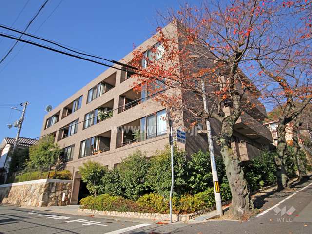 グランステイツ六甲桜通の外観(南東側から)