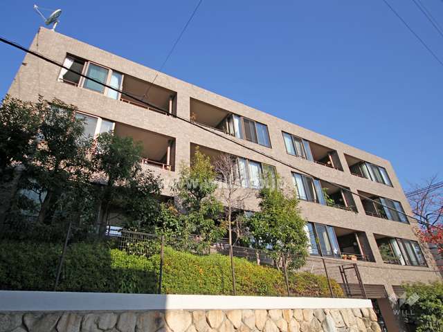 グランステイツ六甲桜通の外観(南西側から)