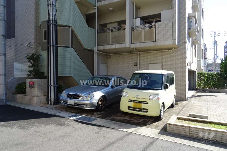 敷地内駐車場（屋外平面式）