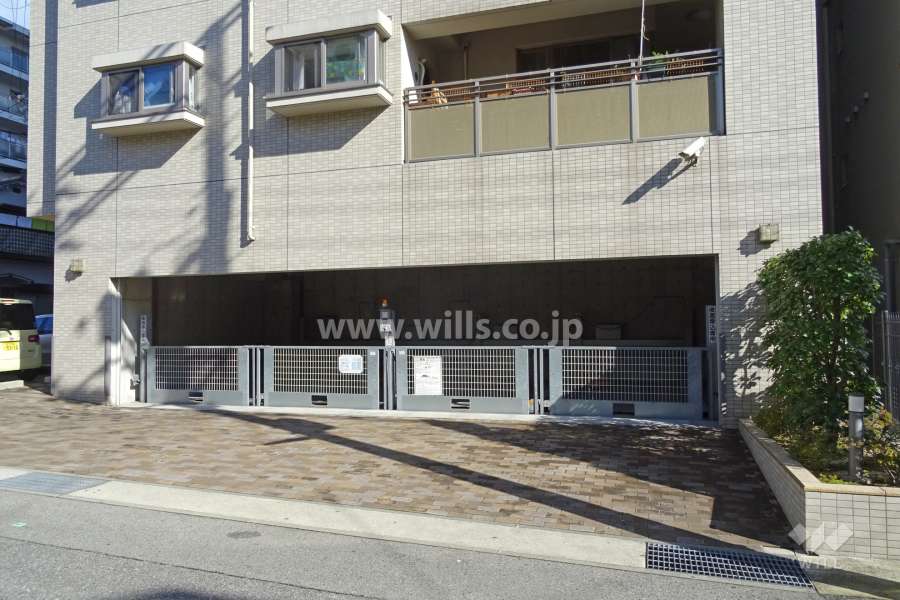 敷地内駐車場（屋内機械式）