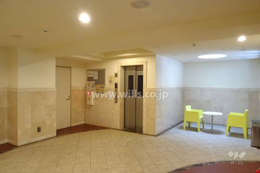 エントランスホール