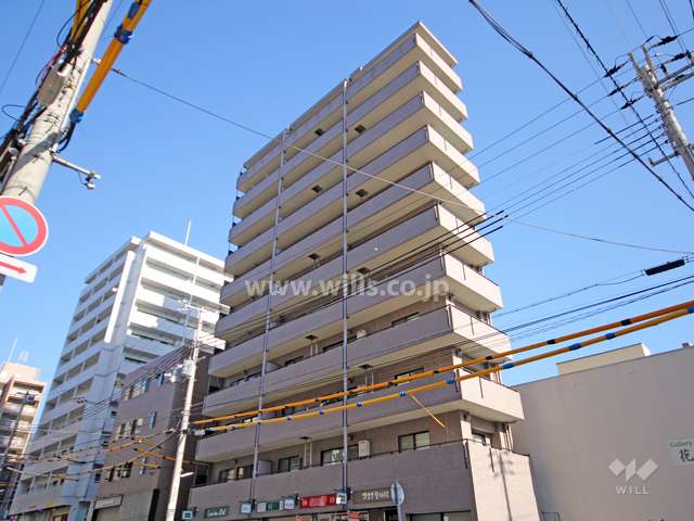 クレスト六甲の外観(南西側から)