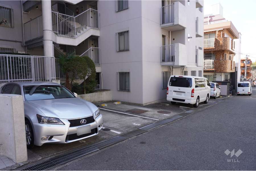 敷地内駐車場（屋外平面式）
