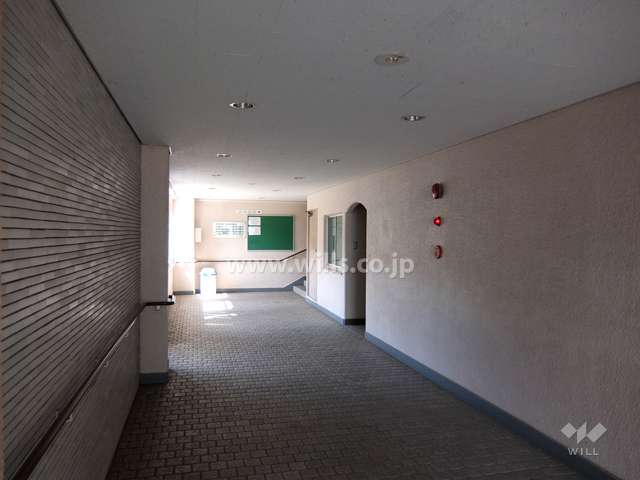 エントランスホール