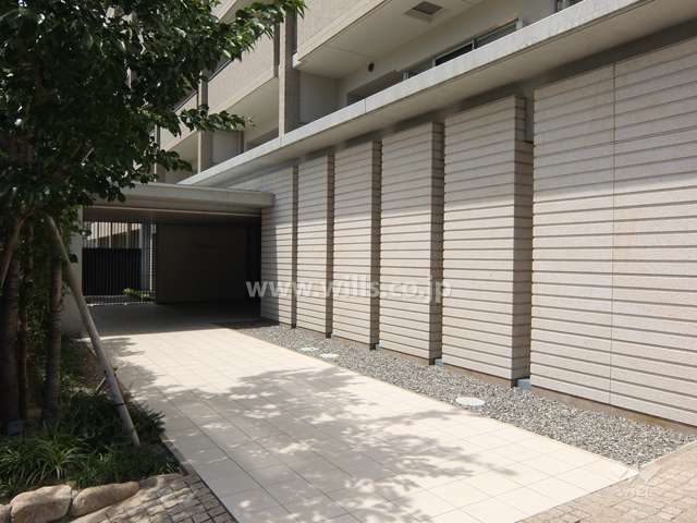 エントランスアプローチ