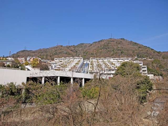 ジオ六甲山手の外観(南東側から)