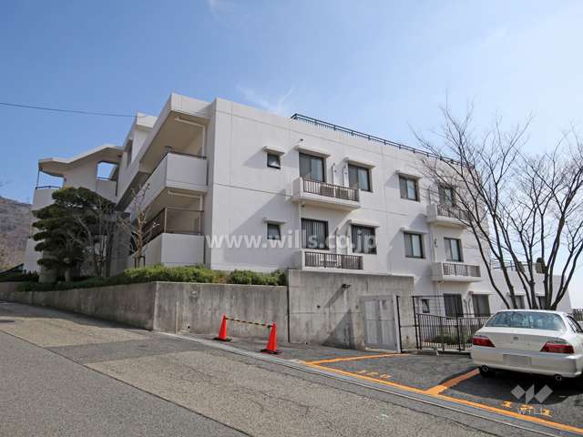 ジオ六甲山手の外観(西側から)
