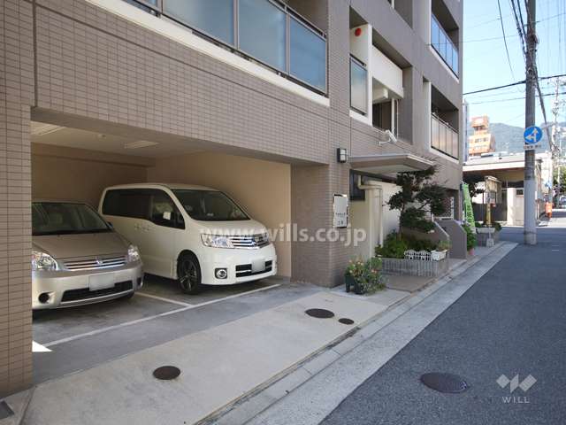 敷地内駐車場（屋内平面式）