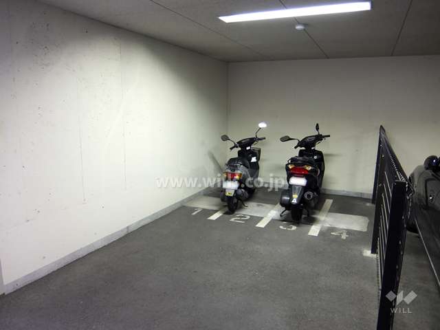 バイク置場（屋内）