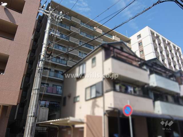 ステイツ六甲道フラッツの外観（南西側から）