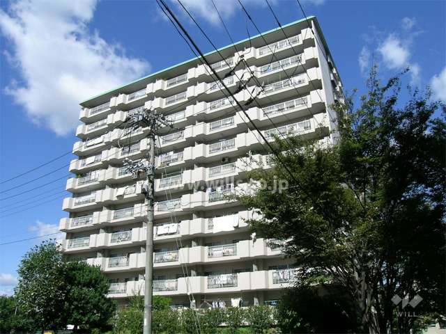 朝日プラザ千里Ｄ棟の外観（南側から）