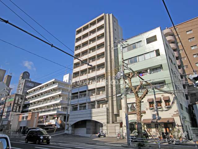 ダイドーメゾン神戸六甲の外観(南東側から)