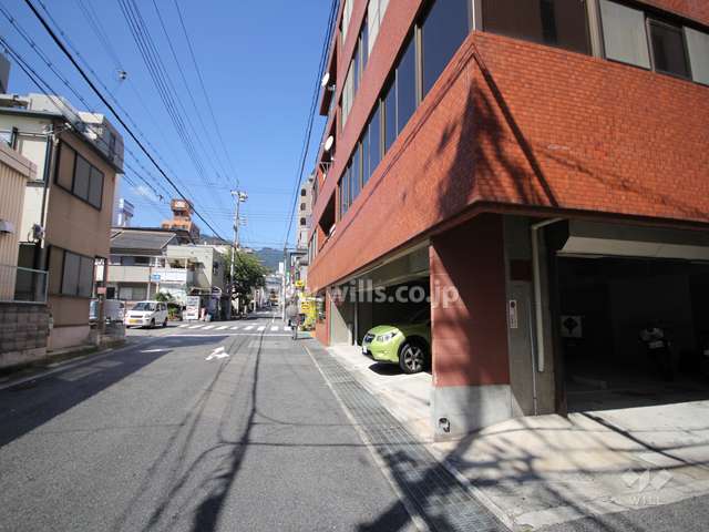 敷地西側の道路。