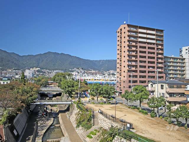 都賀川沿いはお散歩コースにもピッタリです。