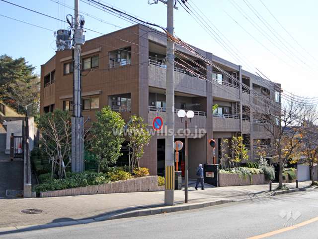 ファミールグラン六甲赤松町の外観(北西側から)